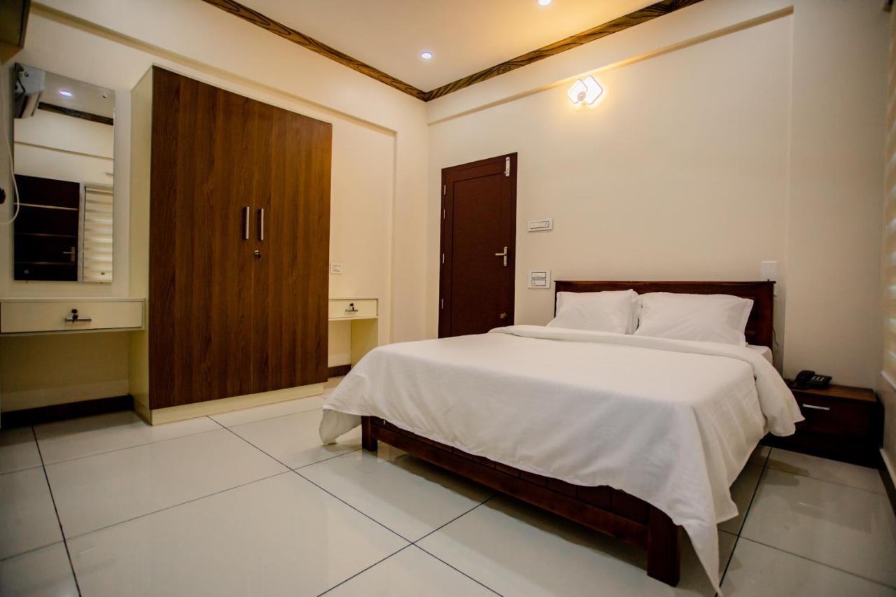 ורקלה Cliff Way Apartments מראה חיצוני תמונה